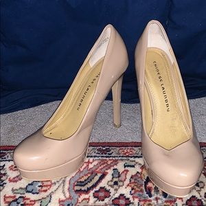 Size 7M Nude 4 Inch Heels
